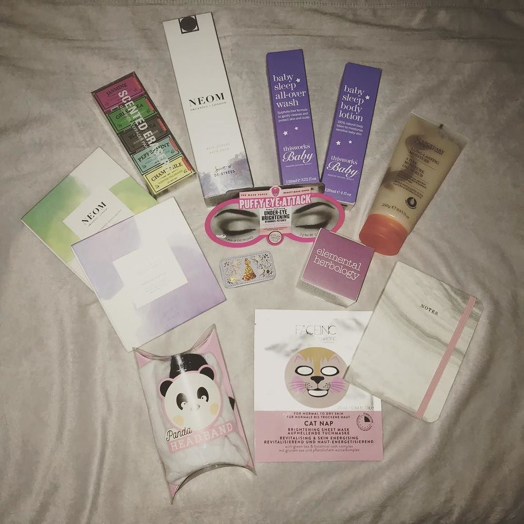 aligned_purpose's tweet image. Lots of lovely R&amp;amp;R items from my family for Christmas- they know how much I need it! #knackered #lifeofamum #fourmonthsleepregression ift.tt/2ldyD7c