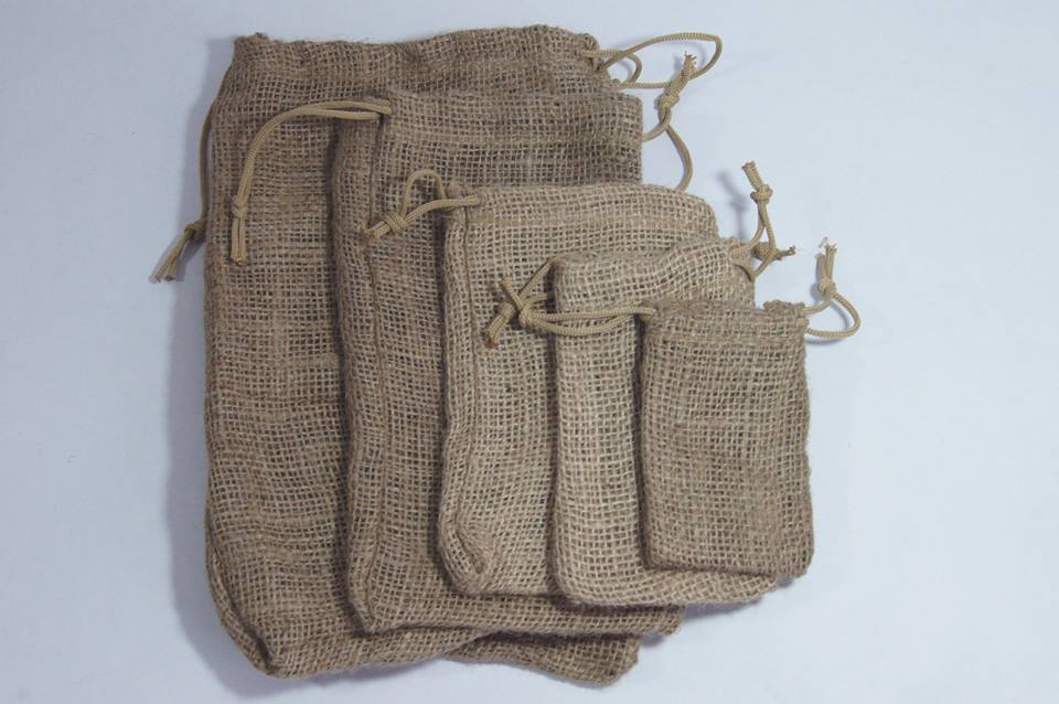 StateLineBag's tweet photo. Burlap bags work well with homemade, organic and healthy products. Printing your logo on our bags is easy and will impress your clients. #burlap #burlapbags #drawstringbags #burlapbagsinbulk https://t.co/fN20CaM6WQ