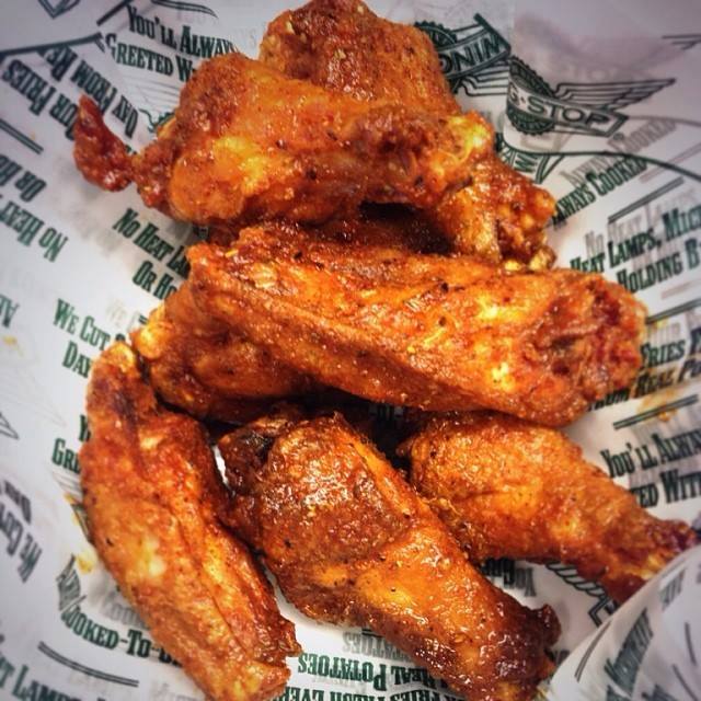 WingstopPoplar's tweet photo. #WingExperts https://t.co/VGhrPaXOJO