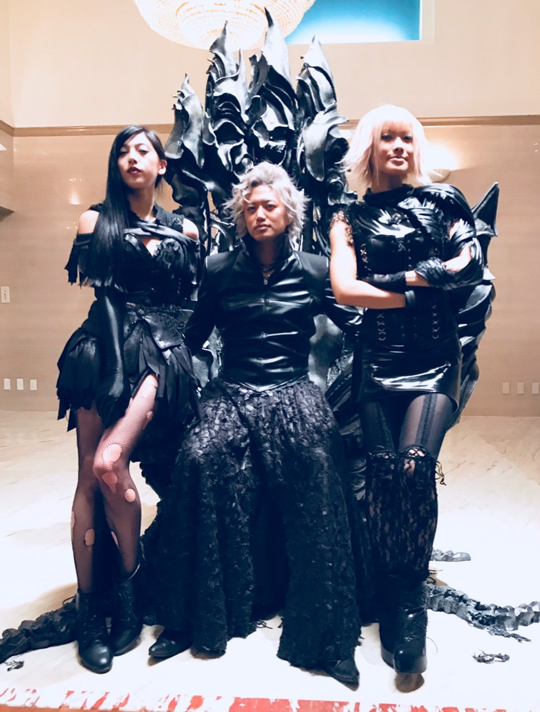佐咲紗花 ジンガさまをアミリとリンザで挟んだお気に入りオフショットです ๑ ᴗ Garo 牙狼 神ノ牙 リンザ T Co Rikfzbvlrg Twitter