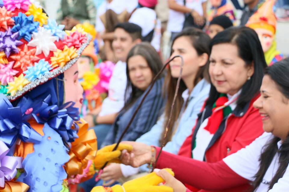 gestionperfecta's tweet photo. Con la celebración de los Zaragozas conmemoramos el #DiaDeLosInocentes junto a los sanareños, sanareñas y a todos quienes nos visitan en este punto hermoso del estado Lara! https://t.co/0If4GZOWmt