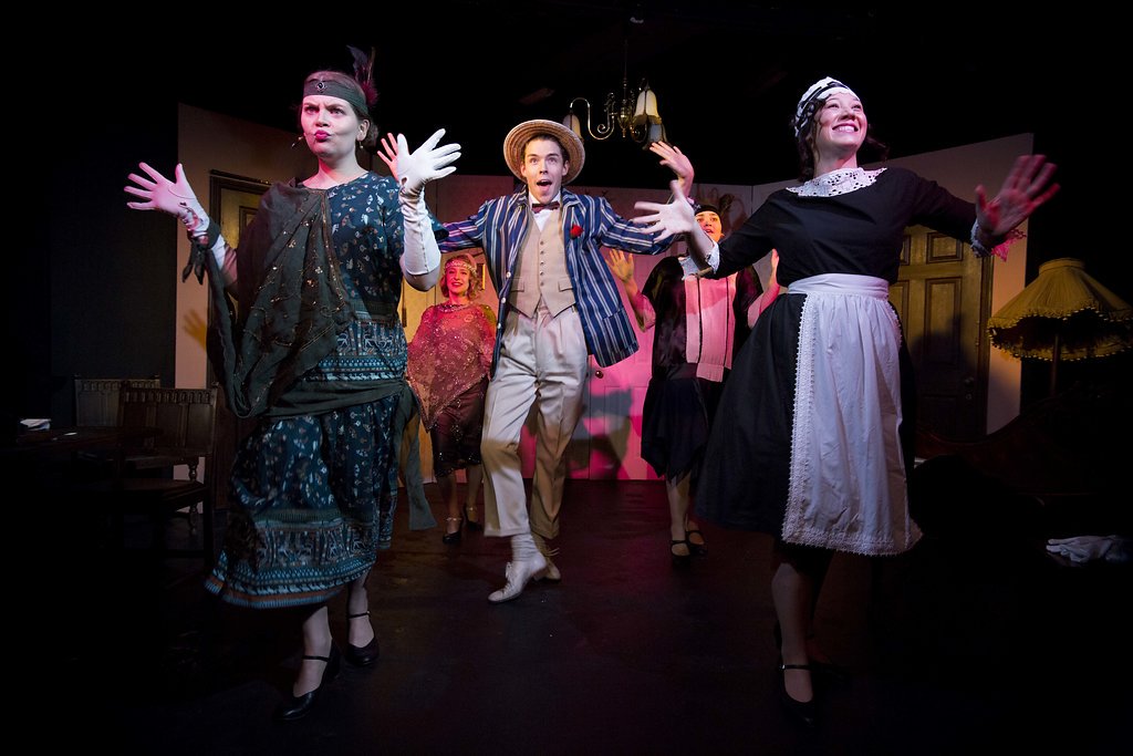 Thark2017's tweet photo. THARK is back from 2nd Jan! Banish those post-Christmas blues and come frolic with our fruity farce @draytonarmsSW5 2-6 Jan. https://t.co/krYyUgqIIV
★★★★ @IThankYouTheatr 
★★★★ @NationalStudent 
★★★★ @LondonTheatre1 
★★★★ @arts_unity 
Best Director @OffWestEndCom https://t.co/CQrXP0s880