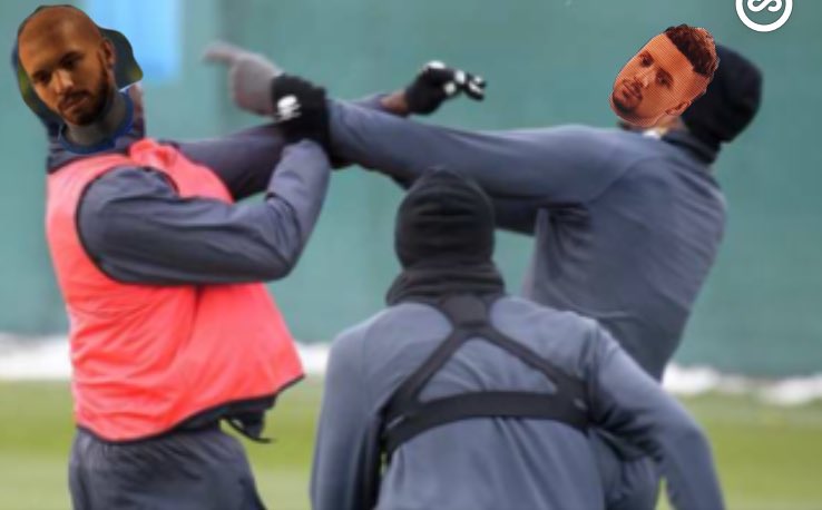 MgroinPat's tweet photo. Glad this 🐍 is out the club causing problems at training day in and day out and he's clearly ran away from me ! We move on without snaky cenkowski🐍 #sharkteam #CTS 🐋 https://t.co/CxgEfKcZcY