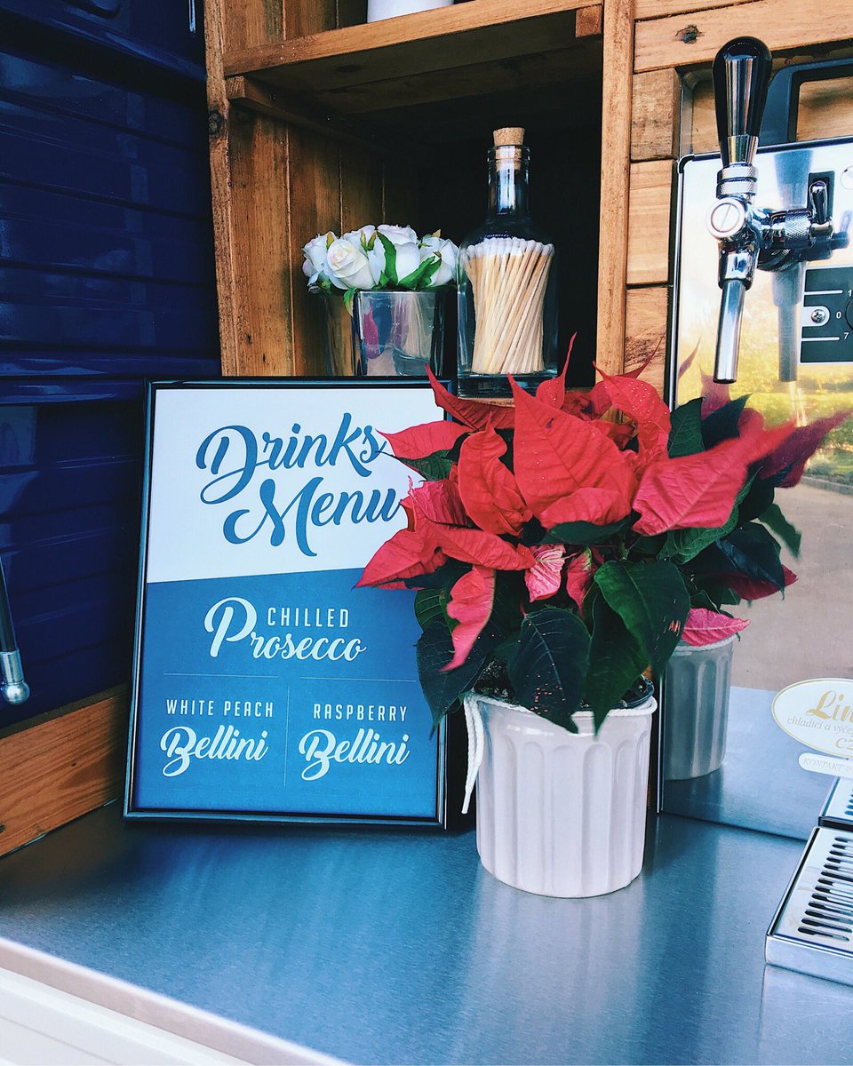 windsorcocktail's tweet photo. Christmas might be over and the weather might be pretty chilly, but the Prosecco Van is always here to warm you up with some much needed bubbles 🥂🎉 #proseccovan #windsorcocktail #mobilebar #christmas https://t.co/hbdp3eP2M8