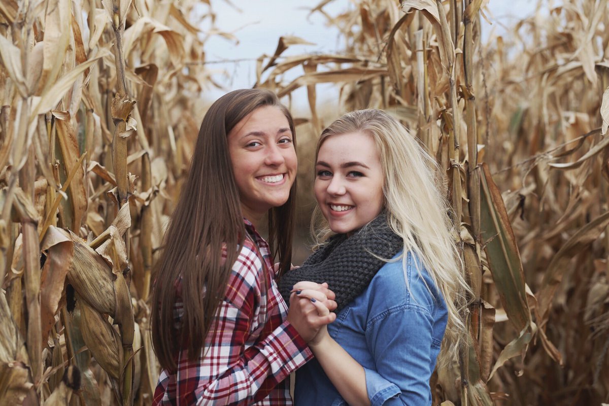 Happy birthday B <a href="/_brookelarson/">Brooke</a> I hope your favorite day of the year is filled with all of your favorite things, love you so much ❤️❤️❤️