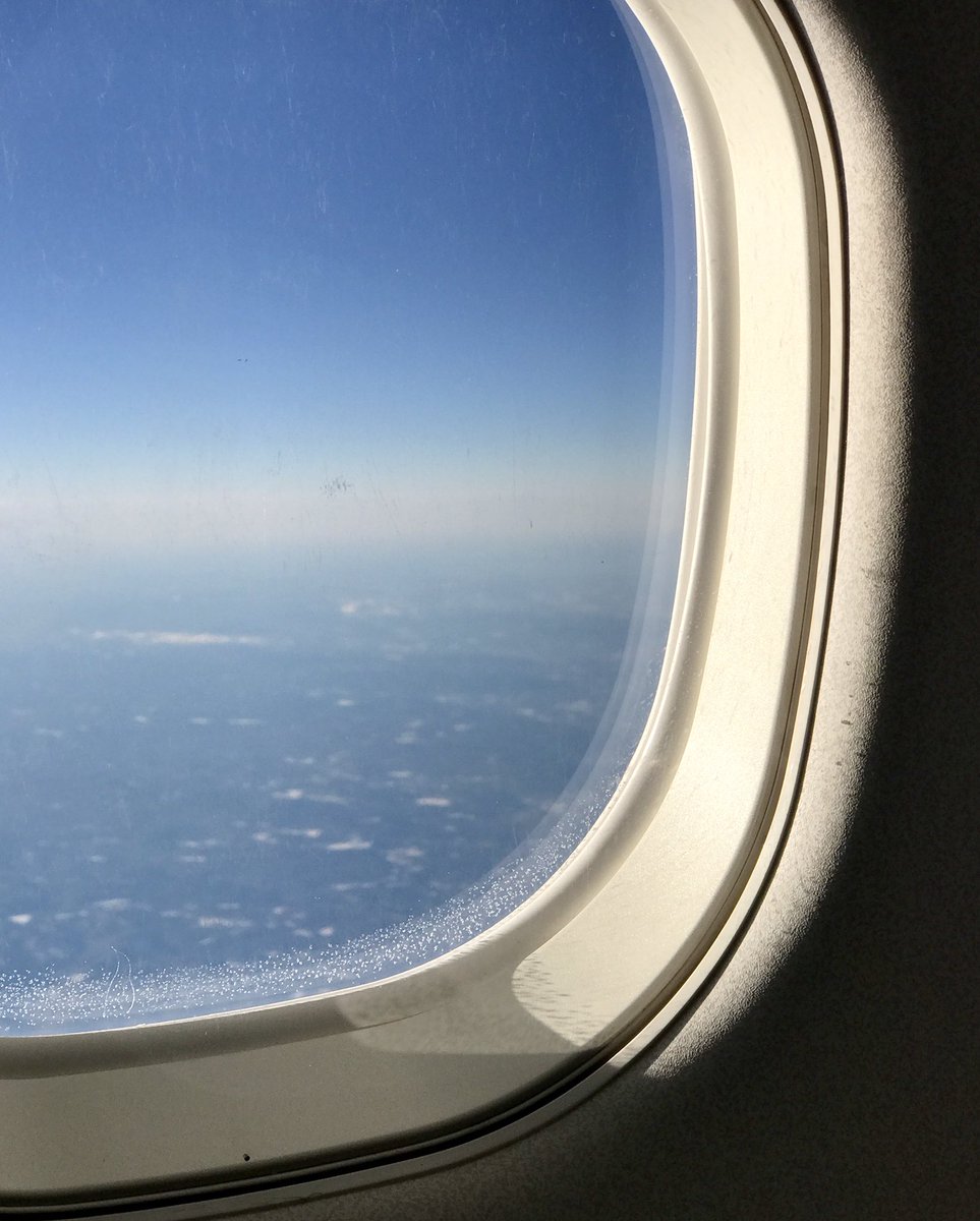 payrog's tweet photo. Hey @weatherchannel Flying from Boston to the Snow Belt of NE Ohio. I mean...#itssocold #lakeerie https://t.co/7dgM7KzPCn