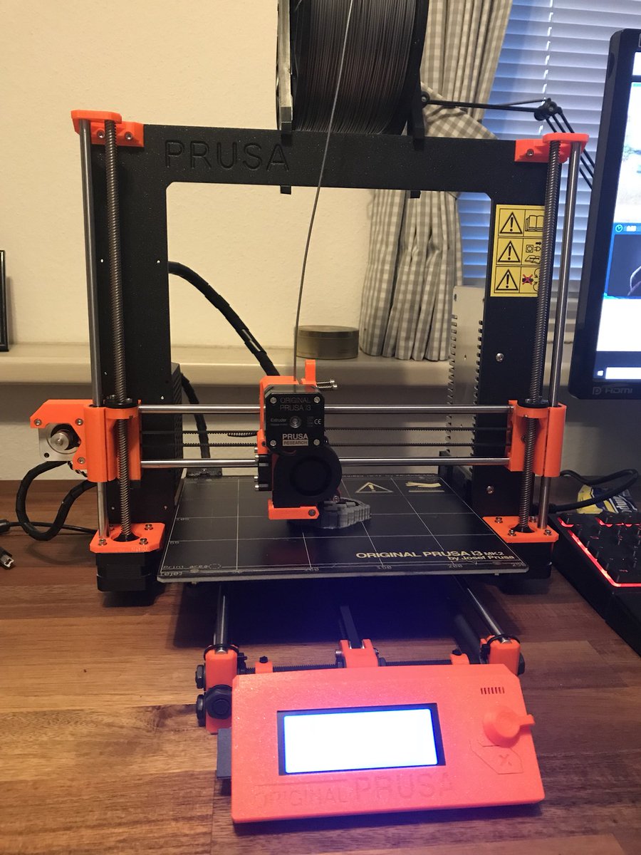 SannmannSan's tweet photo. Best Christmas present ever! My first #prusa i3 mk2! The build was a dream for someone who has build its first i3 from a cheap Chinese kit 4 years ago. Thank you @josefprusa for designing such a  genius machine. https://t.co/dxcKasTkKs