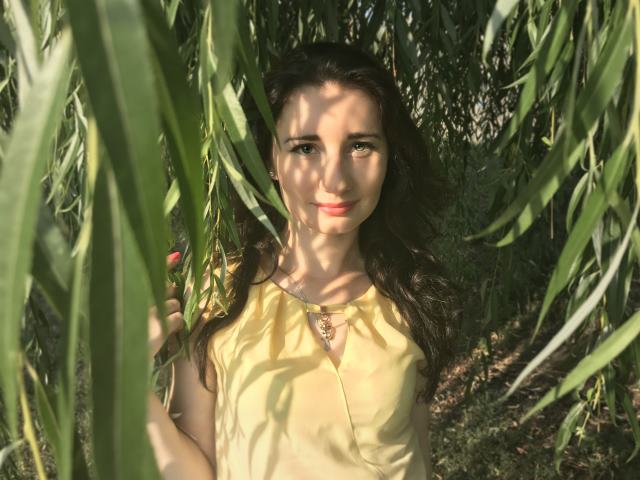 Free_Video_Chat's tweet image. free video chat Sexy Katarina_Shy is ready to go! bit.ly/2x7sL2B #compcams #videoonly #camgirls