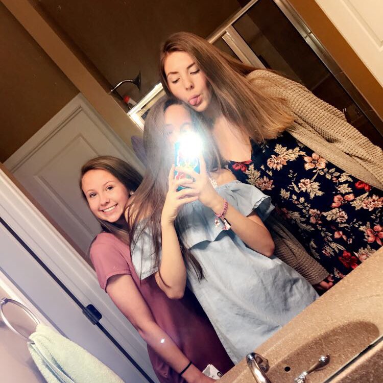 johnstonriley1's tweet photo. Happy 16th to the one and only!!! Thank you for always being your crazy self with me! I hope you have the best birthday ever. I love you so much 💓🎉@halliefauerbach https://t.co/QcUV07gKKX