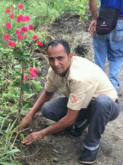 YareAlFuturo's tweet photo. Primeros 100 días de gobierno y estamos en la limpieza y embellecimiento de la carretera nacional desde puente carrera hasta el ave maria, #YoAmoaYare @HectoRodriguez @NicolasMaduro @salvatodosyare https://t.co/OhCWWfYGNO
