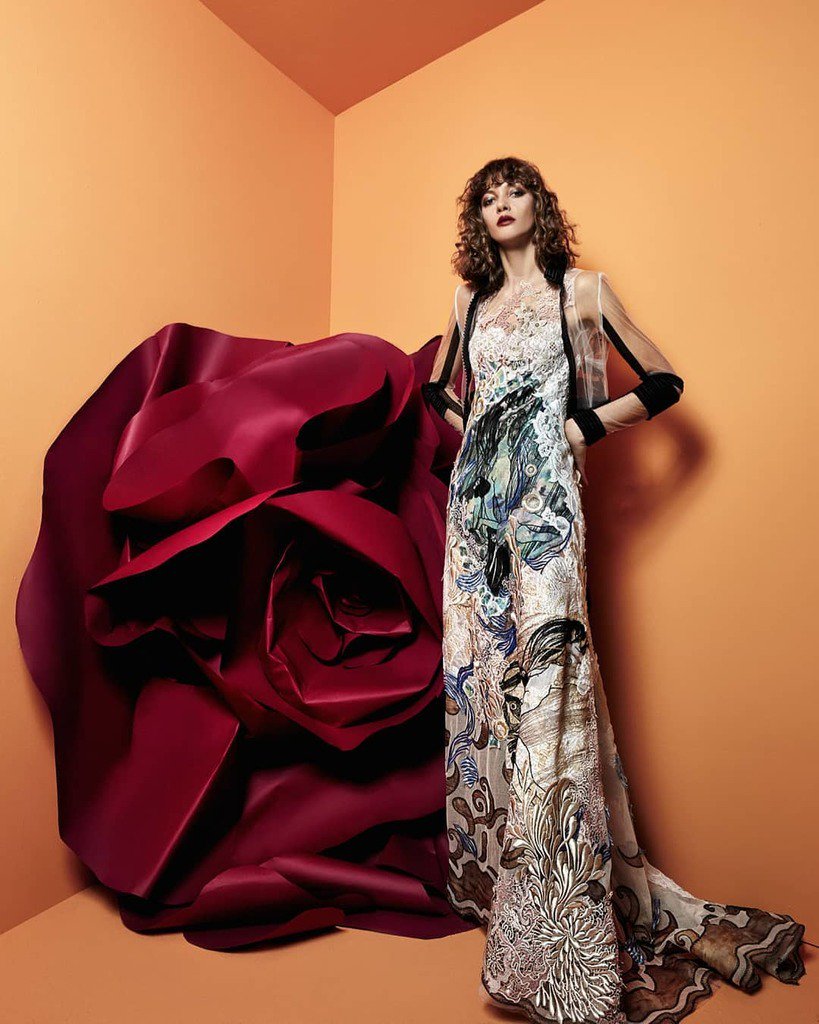 🌹#1862 style 🌹
A jewel evening dress that will show you something different in each glance!
Discover YOLANCRIS SS2018 COLLECTION (Link in bio).
#YC #YolanCris #eveningwear #slowfashion #Barcelona #fashion #SS2018 #NewCollection #newtrends #eveningdress #hautecouture 
#فستان_…