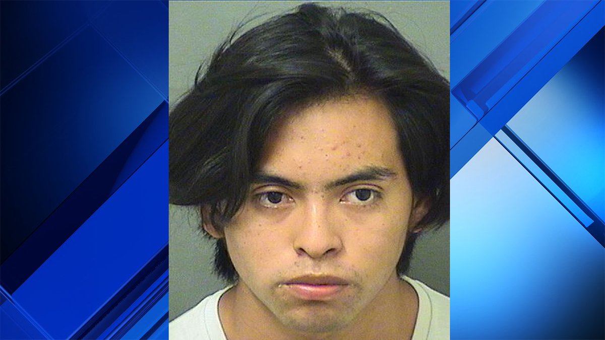 South Florida teen accused of secretly recording friend's sister undressing bit.ly/2Cgaiat?utm_so… https://t.co/rp6nrq9Yuj