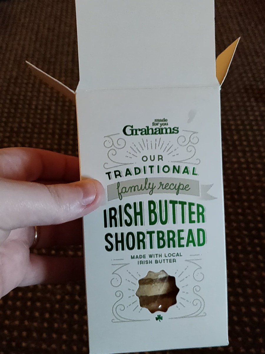 TalTallon's tweet photo. These @GrahamsBakery shortbreads are incredible!

Need to find a shop that stocks them https://t.co/kPVllaUlQP