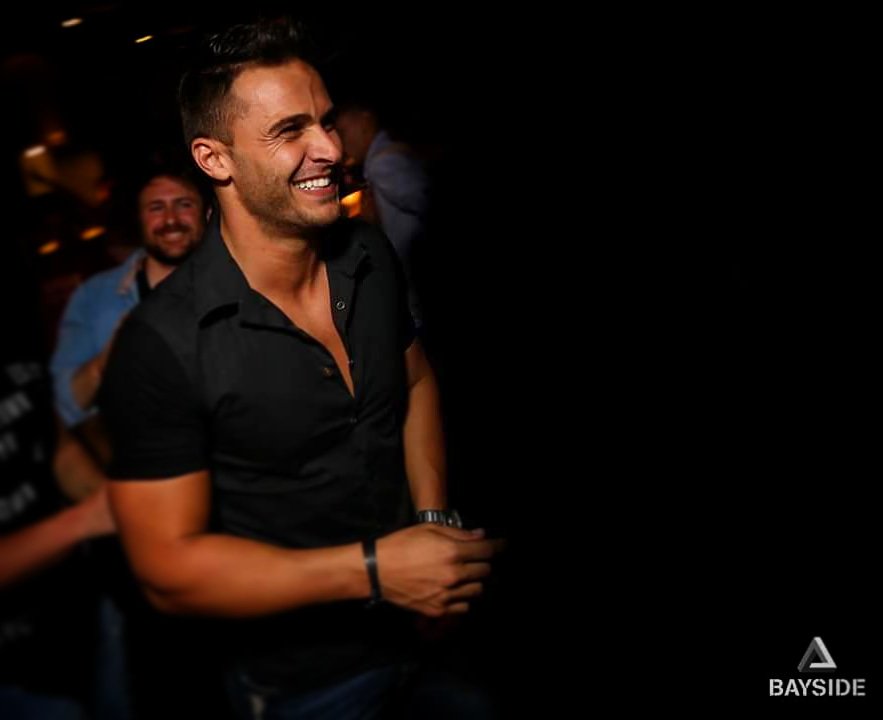 DaniRomerookk's tweet photo. Les deseo MUCHAS RISAS!!! 😘😁😁😁😁 https://t.co/s7vqw70Xi6