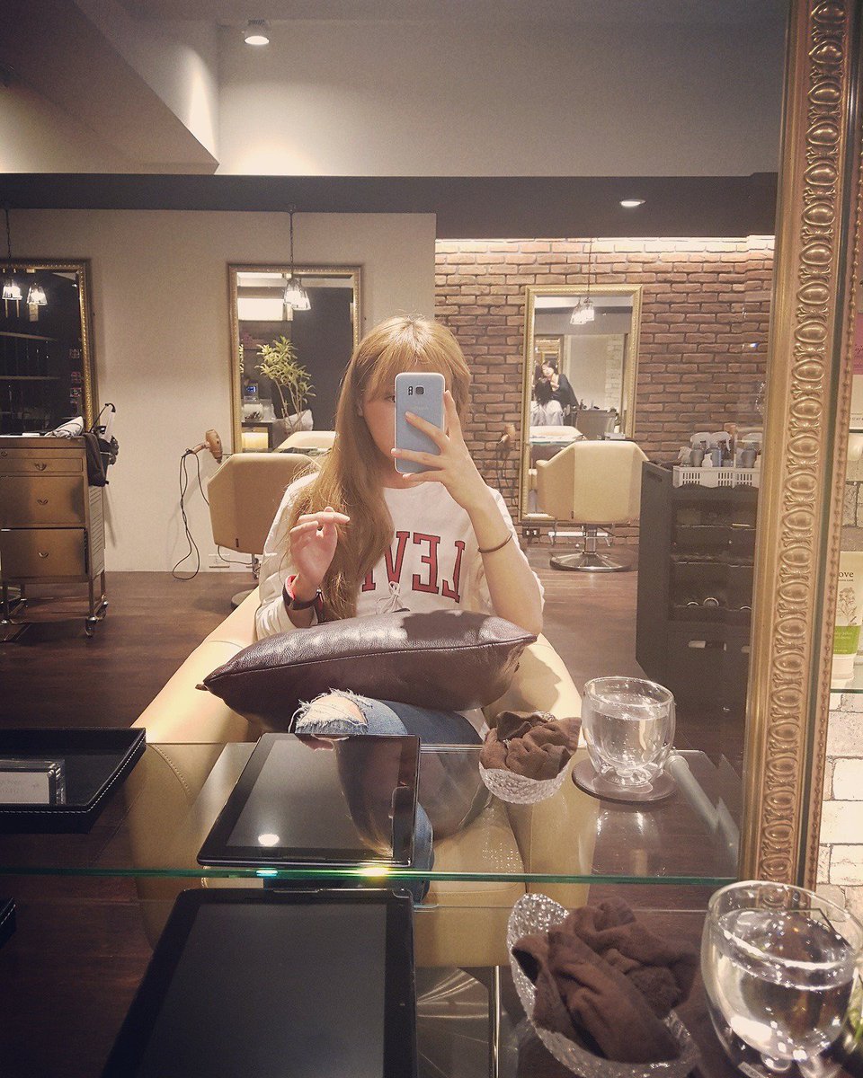 쉬멜#트랜스젠더#쉬멜#쉬메일#쉬멜나나#뉴하프#레이디보이#shemale●카톡SKBE●트랜스젠더 쉬멜 쉬메일 쉬멜나나 트위터입니다. 미성년자 팔로사절/맞팔갑니다/하트,좋아요눌러주기/리블로그부탁해요♡ 이계정은 건전버전 계정입니다 하도폭파되서 양해부탁드려요 :)