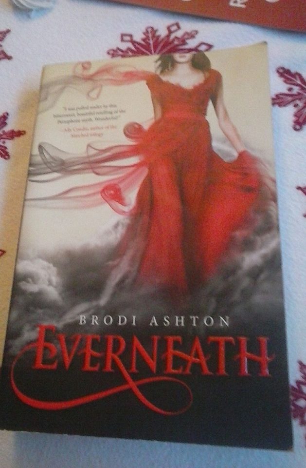 RJCity95's tweet photo. Planning to reread a book that I fell in love with when I visited New York back in 2014. Shit. I missed ya, #Everneath #amreading @Brodiashton https://t.co/4VefdWnLAO