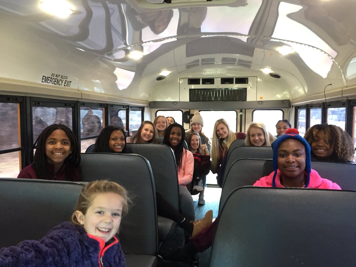 BHSLadyBulldogs's tweet photo. Taking a little break from basketball with a trip to the mall! Hitting up those after Christmas sales #BHSLadyDogs https://t.co/pbhiaYiOgZ