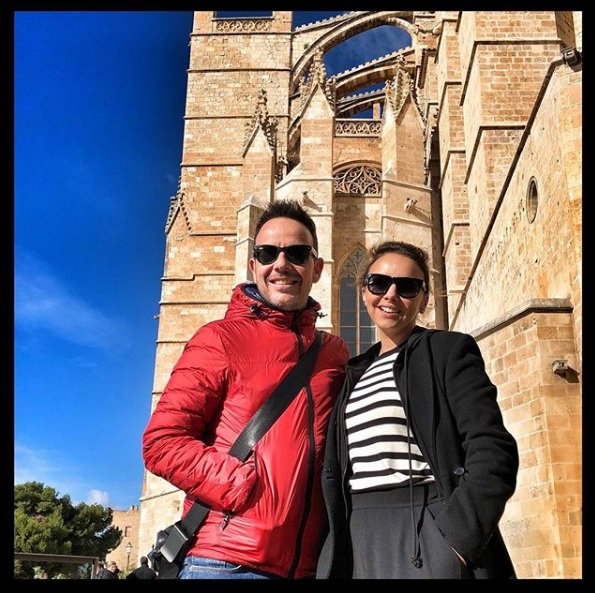 AngelLlacer's tweet photo. Estar a tu lado siempre es un placer. Y redescubrir #Mallorca de tu brazo @Chenoaoficial es un regalo #diosadelcenteno. https://t.co/vr7pEmuEBI