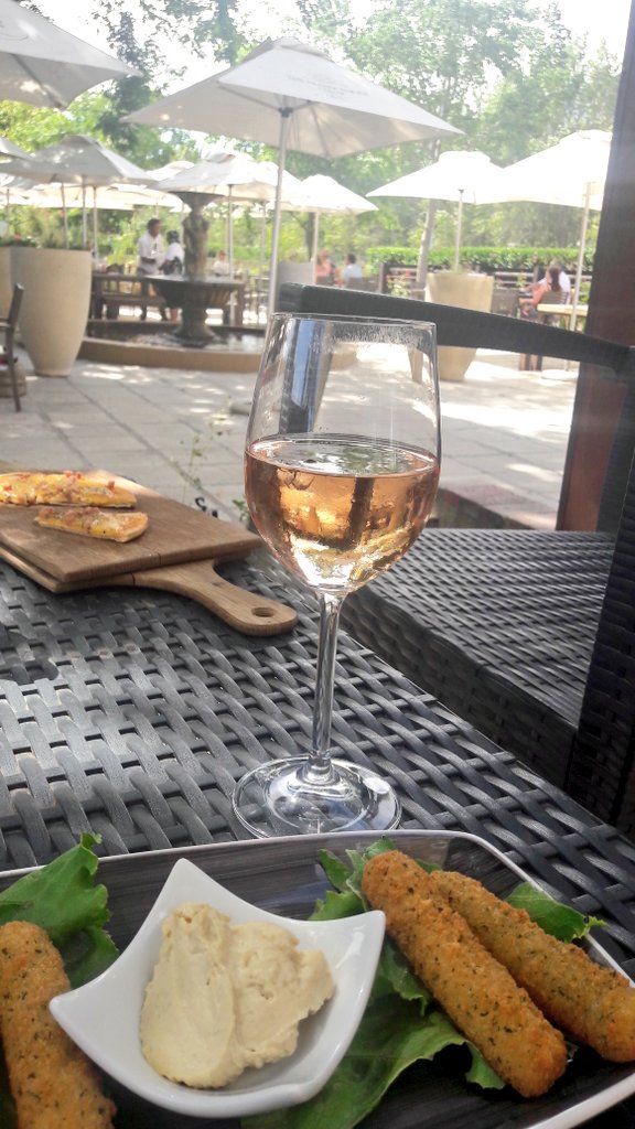 Nadine - Living It Up CT tweet media