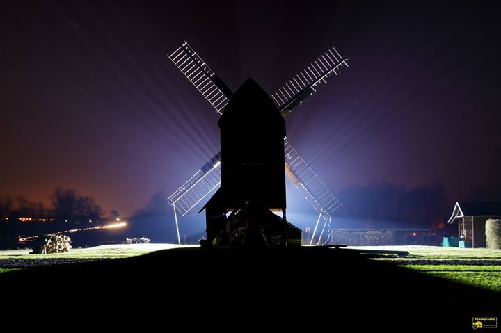 michaharz's tweet photo. Die Bockwindmühle Danstedt
Aufgenommen am 23. Dezember
(Teilen ist erlaubt und erwünscht!)
#Bockwindmühle #Windmühle #Danstedt #Nordharz #Harz #Mühlenverein #Heimatverein #Mühlentag #Mehl #Mahlen #Nachtfotografie #Nachtaufnahme #Nightshot #Germany https://t.co/i53fLk1sSv