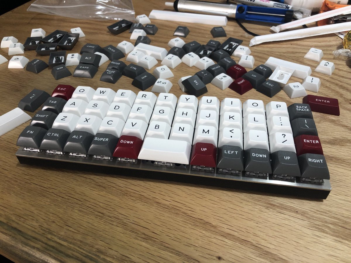 Tux889's tweet photo. New keyboard is magnificent! https://t.co/SATjoITkSi