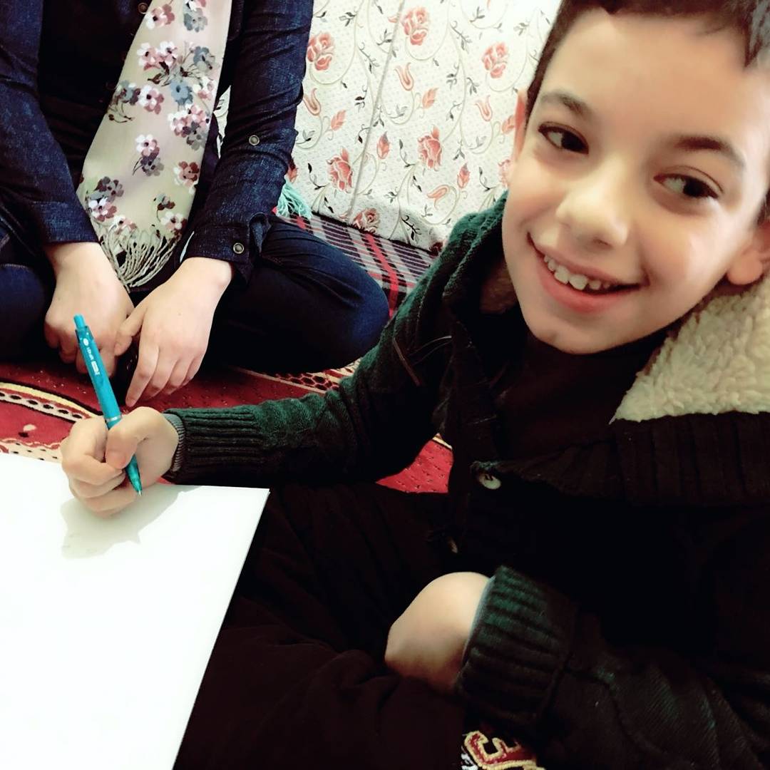 BeyazaySuriye's tweet photo. Daha önce eğitim ve rehabilitasyon almamış 12 yaşında Suriyeli spastik Musa'ya #BeyazayMulteci komisyonundan sağlık raporu, okul ve rehabilitasyon konusunda destek verilecek. https://t.co/kHIfgksdy2