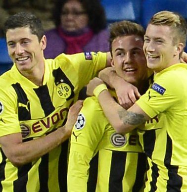 TheHeadtoHead's tweet photo. Which Klopp attack is better? Present or past...

RT for Salah, Firmino &amp; Coutinho🇪🇬🇧🇷🇧🇷 
LIKE for Lewandowski, Götze &amp; Reus🇵🇱🇩🇪🇩🇪 https://t.co/IglF61NdF3