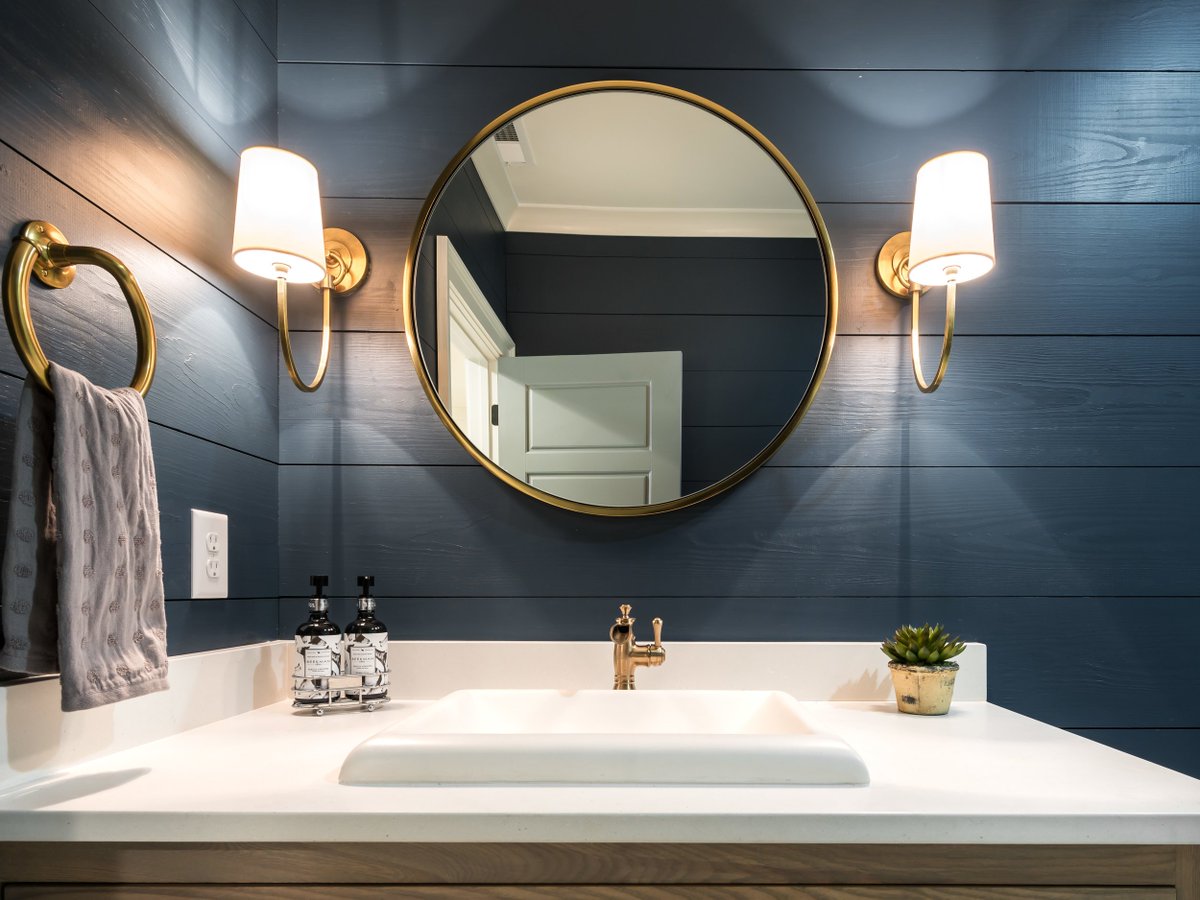 Native_Trails's tweet photo. We're proud to have our #NativeStone Montecito sink in Pearl in this gorgeous Georgia bathroom by Hart & Lock Design: https://t.co/BiFXfwCyBT #bathroom #concretesink https://t.co/Qq1zfkeLZQ