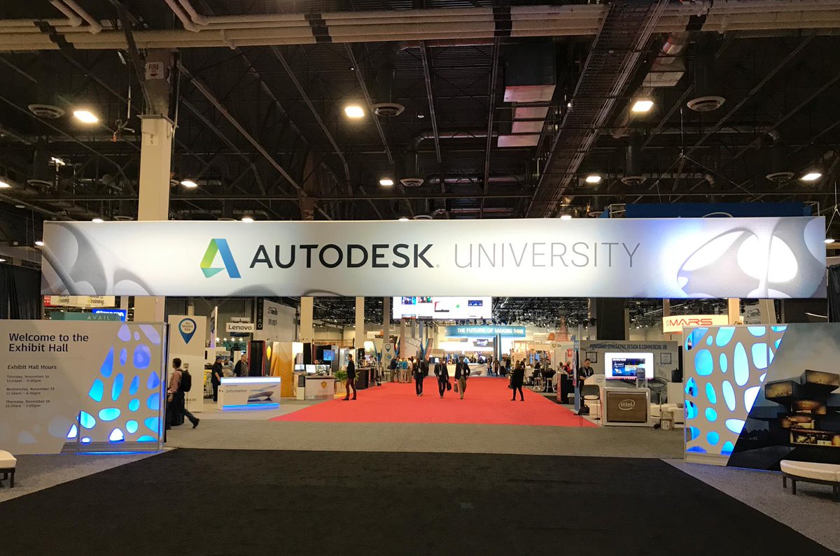 CF3DPrinting's tweet photo. Recently we were in Vegas exhibiting with Autodesk at Autodesk University. We presented a 3D printed boat rudder and used our tech to embed fiber optics allowing the boat rudder to sense it's environment. Excited to share more. #ContinuousComposites #CF3D #ContinuousFiber https://t.co/95CUgDJaXt