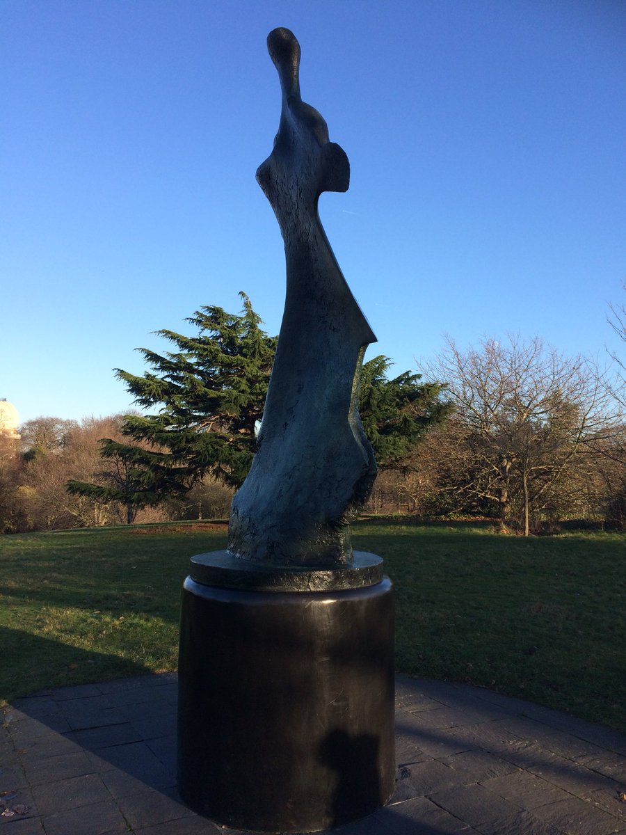 dickon_tyrrell's tweet photo. Hi All, inspiring Henry Moore (1898-1976) on winter walk @Royal_Greenwich Park today #StandingFigure:KnifeEdge 1961. More inspiring sculpture https://t.co/IYucmfCPtN @HenryMooreFDN @DTFineArt https://t.co/H7t3gFwGXU