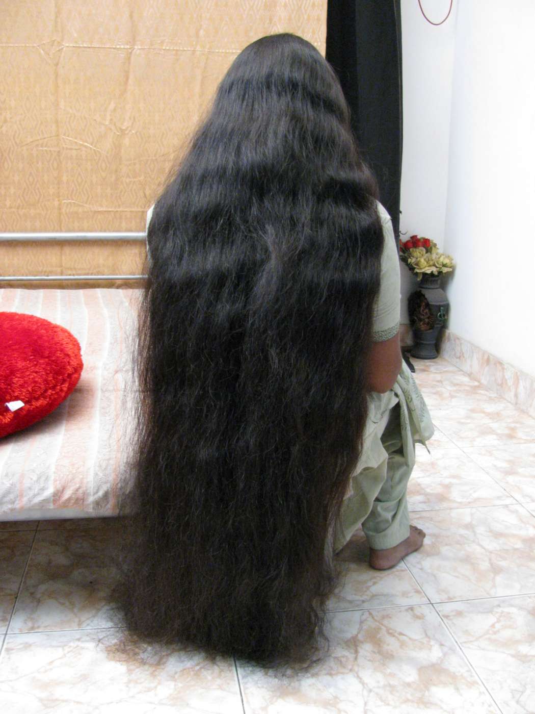 X 上的indianrapunzels：「GET 4 LONG HAIR VIDEOS FREE Apply coupon lh4 at cart  t.cosA4bYZs9UF #hair #longhair #longhairfetish  t.coA9gsP0HuyI」  X