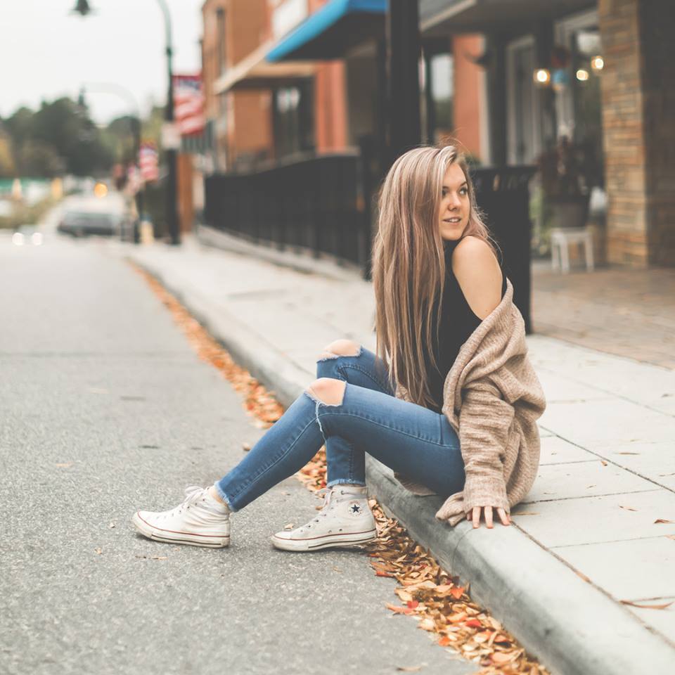 ShopElizaAsh's tweet photo. Warm outerwear and everything else is on sale! 
BOGO 50% OFF! 
#coldoutside https://t.co/qcVqrVBiMG