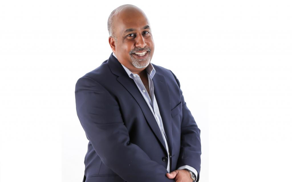 Rak Vasis has recently taken over the @MartincoRomford office, read more about his journey to business owner here: hubs.ly/H09v8gj0
#propertyfranchise #franchise #martinco