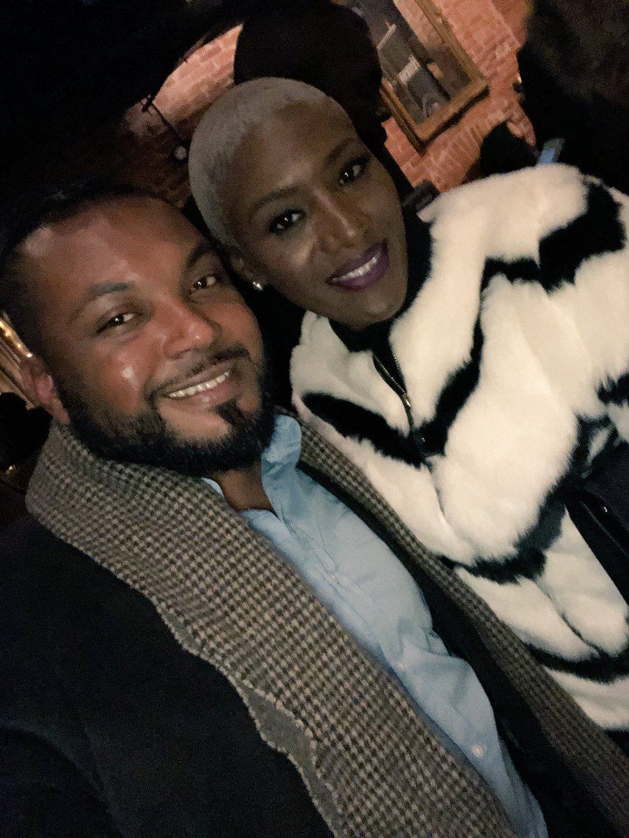 TheeJoeBraxton's tweet photo. Great night with @HennessyUS 🥃 Great seeing @VictoriaOnPaper & #AprilHall 😍 @SBBookJBraxton #NeverStopNeverSettle #HennessyHolidayDC #StillBreathing https://t.co/18MUQCuFU4