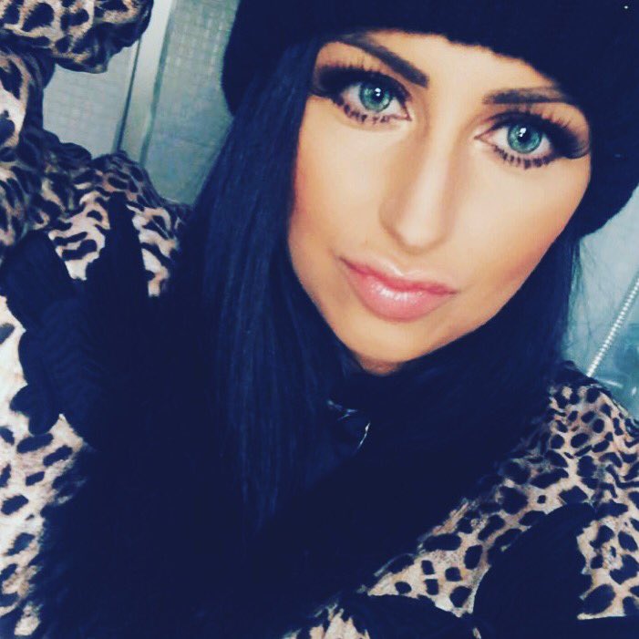 danielle89b's tweet photo. #NewProfilePic https://t.co/7MJNOrbU9Z