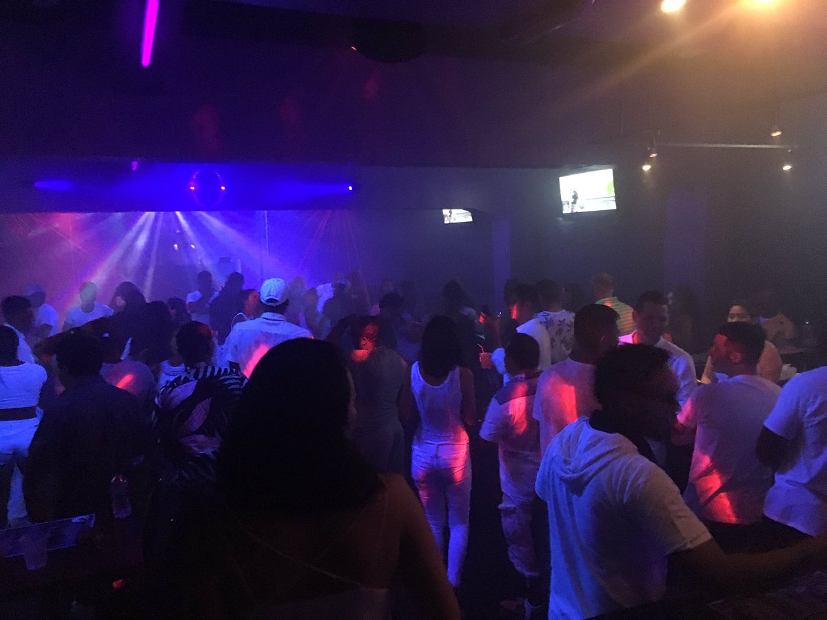 IAMCITI's tweet photo. Tonight
December 29
End of Year All White Party
Latin Fridays
Club Diamond Okinawa
Every Friday Open 10pm
Hosted by @iamciti @wil_make_it
Music by: Dj Take
Ladies ¥1000 +1 Free Drink
Men ¥1500 +1 Free Drink
#iamciti #clubdiamond #okinawa https://t.co/Zy0512AC2n