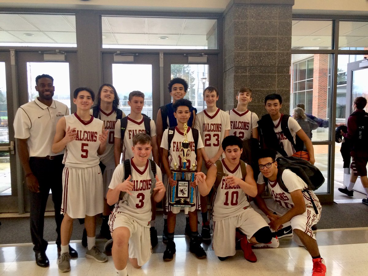 MisdirectedA's tweet photo. Still undefeated C Team! Nail biter win over White River! 38-37! @teaque02 @KentlakeHoops @dallas21brush https://t.co/NirYWxDlVf