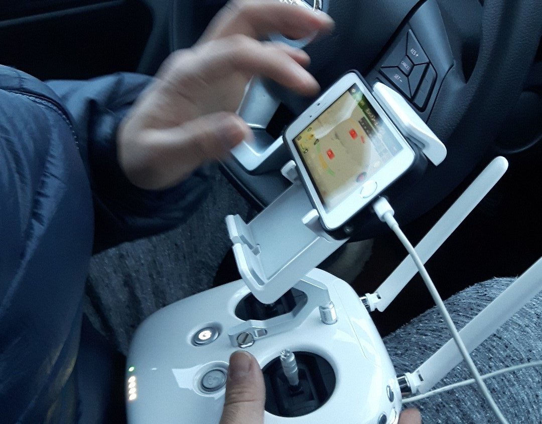 Adrian_Stasiuk's tweet photo. When it's cold outside work smarter right? Control the drone from inside the car, let the drone be cold...not me. https://t.co/K9QrHJw9A1