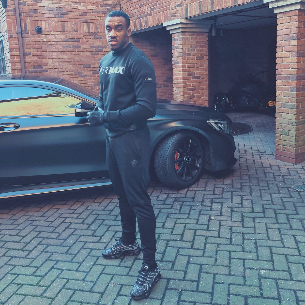 air max tracksuit black