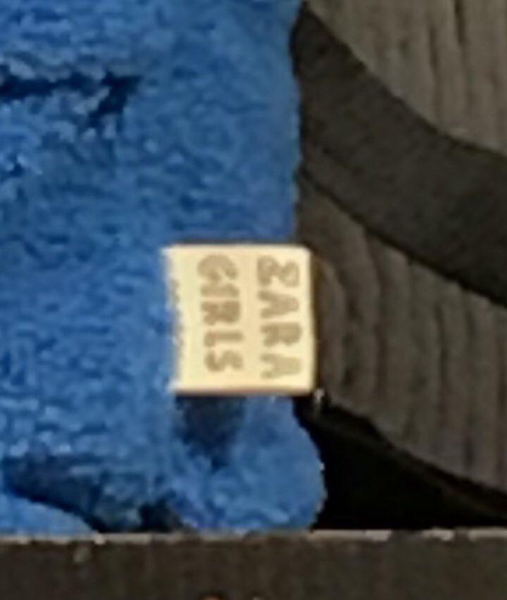 arthurgilbordes's tweet photo. Si queremos que los niños sean respetados (y no sufran) en los colegios y en la calle esto no debería existir. Visto en @ZARA La igualdad es un esfuerzo de todxs 👧🏼🧒🏻 #IgualdadDeGeneroInfantil #CocoEsParaTodxs #IgualdadDeGenero #NoALasEtiquetas https://t.co/BMSzQ4fI1M