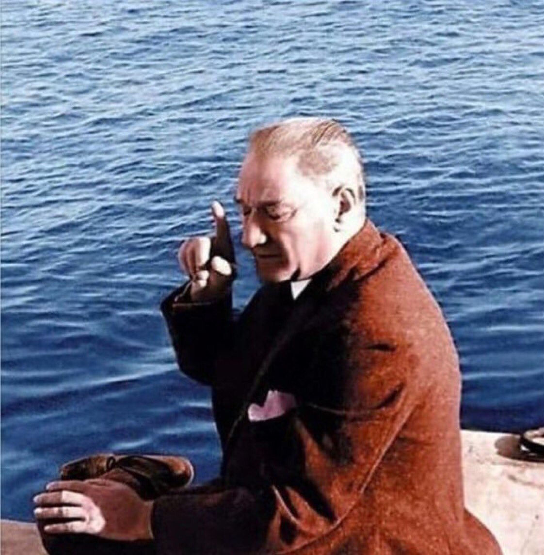 izmirgibiyiz's tweet photo. Deniz hayatı boyunca böyle manzara görmemiştir. https://t.co/8bcDBrkanE