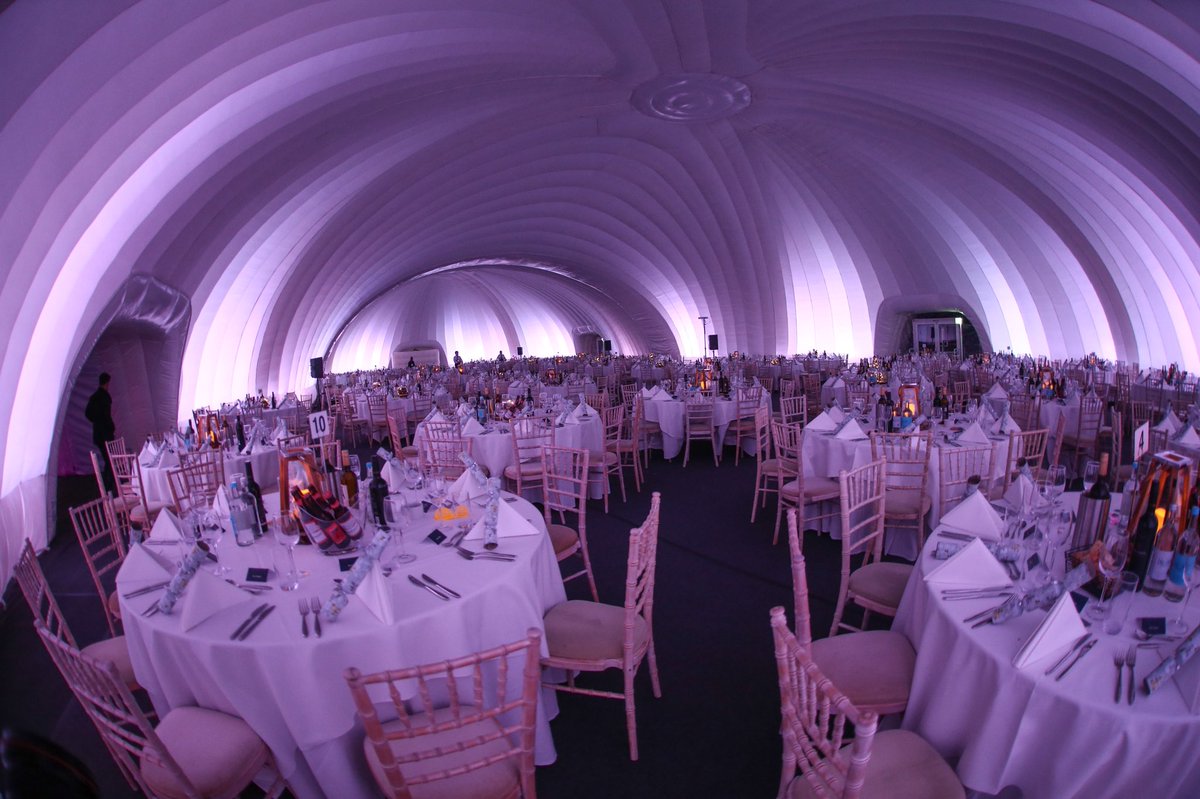 Evolutiondome's tweet photo. Our last install of 2017....The team worked with @cambridgedining to produce over 3000SQM of stunning contemporary event space. #EventProfs #TemporaryStructures #InflatableStructures #PopUpStructures https://t.co/NFxtp0FVrD