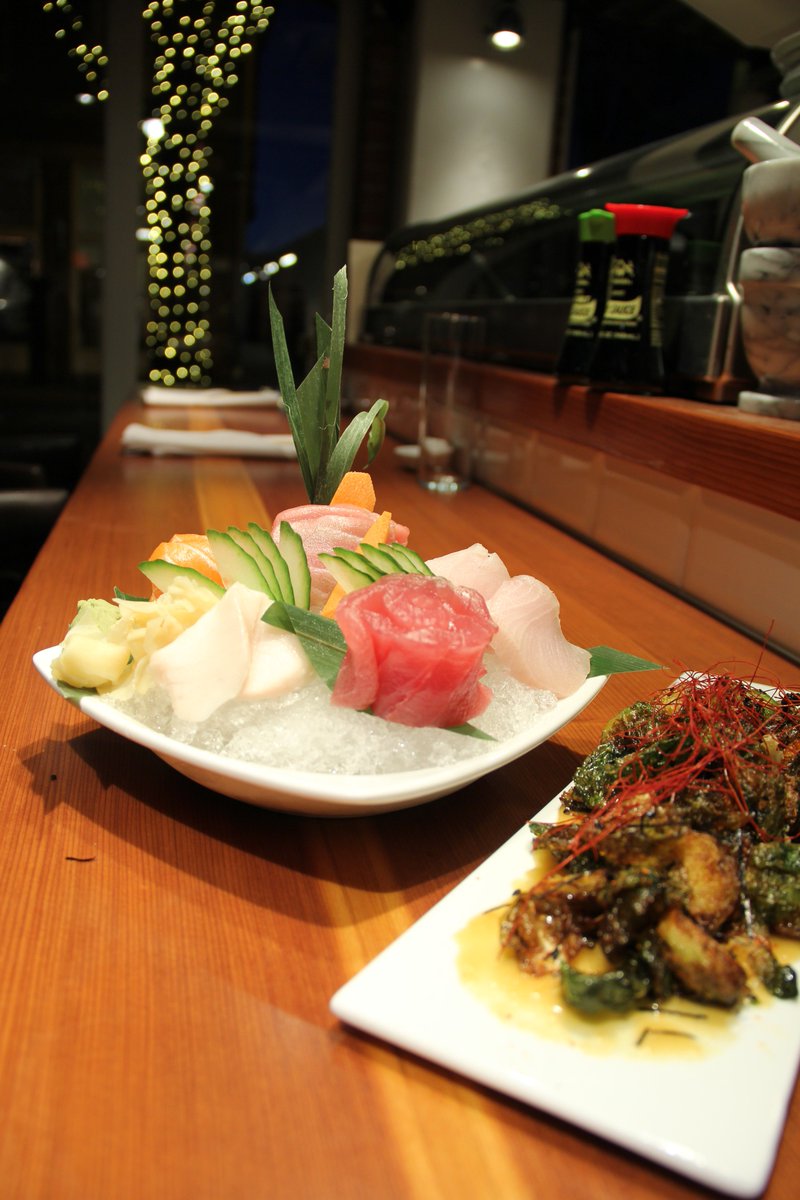 flaglive's tweet photo. Eat up, #Flagstaff--this week's cover story is on @hotelmontevista's new Pan-Asian restaurant, the Lotus Lounge, which features fresh fish and unique cocktails 🍣🍶 https://t.co/Jx0ogN5lu6
Photos and article by @mcknzrschs https://t.co/LYGraY3NgT