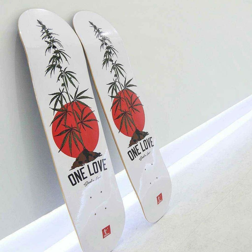 oneloveboards's tweet photo. Some reissue fire @gravity_fukuoka 🔥🙏🙏 #onelove #standinlove https://t.co/kenTfprqhp https://t.co/b336SkTJ02