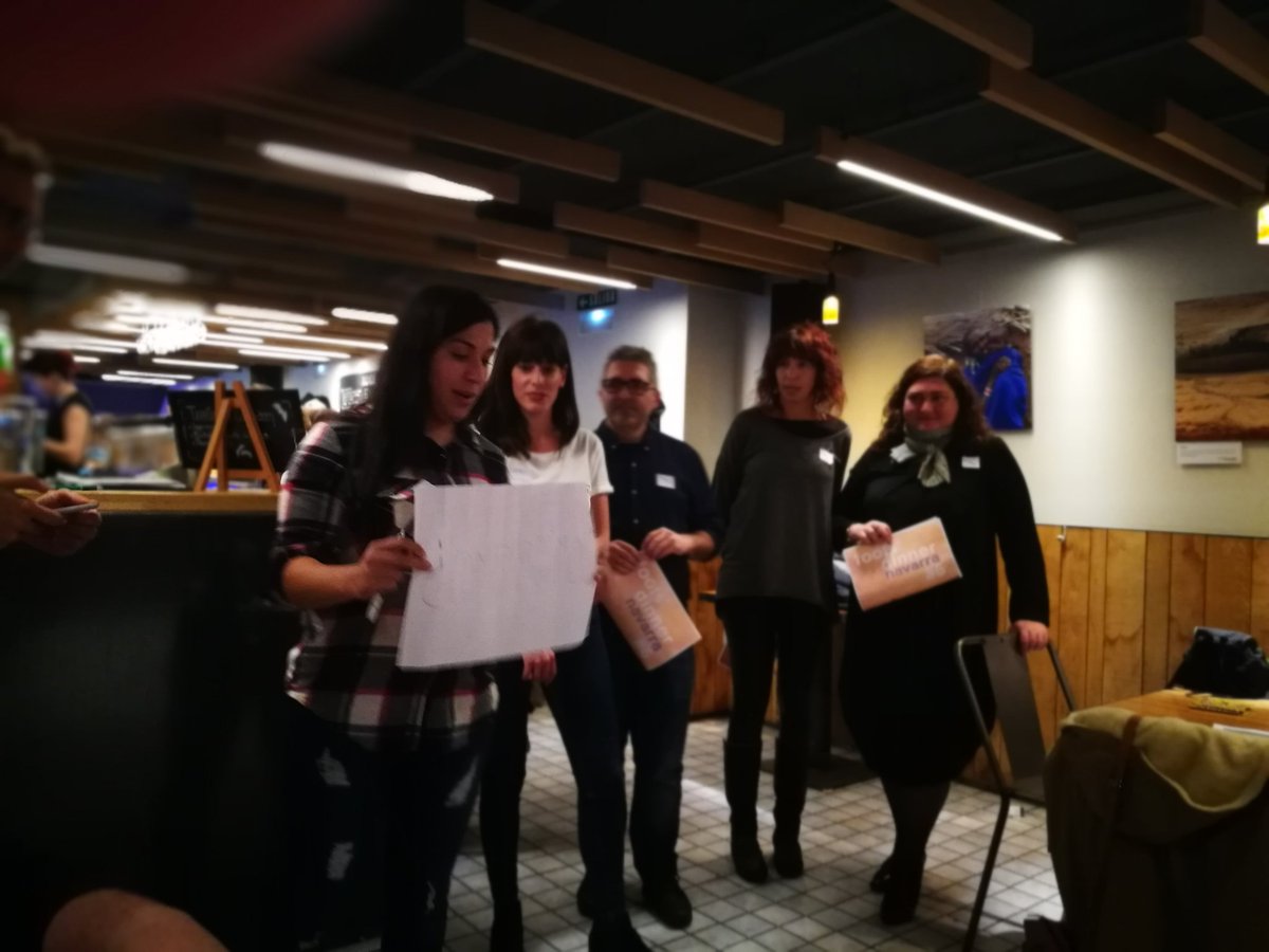 AnaBelenAl's tweet photo. 5 valientes que nos cuentan sus ideas #fools6, @foolsdinner_nav @Napargar https://t.co/vkVtXMvtvb