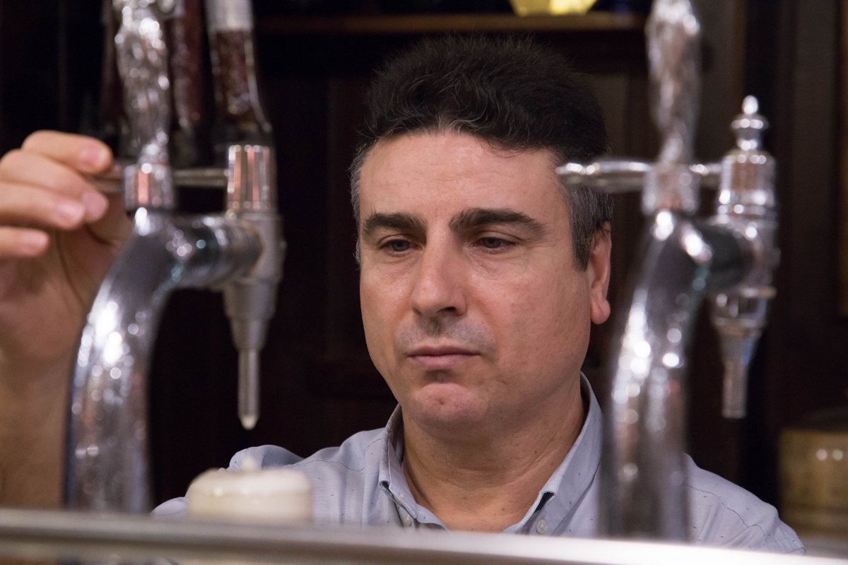 AzabacheHuelva's tweet photo. Los sueños se cumplen, esa era la ilusión de Eduardo, ser Rey Mago de Huelva... Enhorabuena Gaspar de todo el equipo de Restaurante Azabache https://t.co/0Rktngm60g