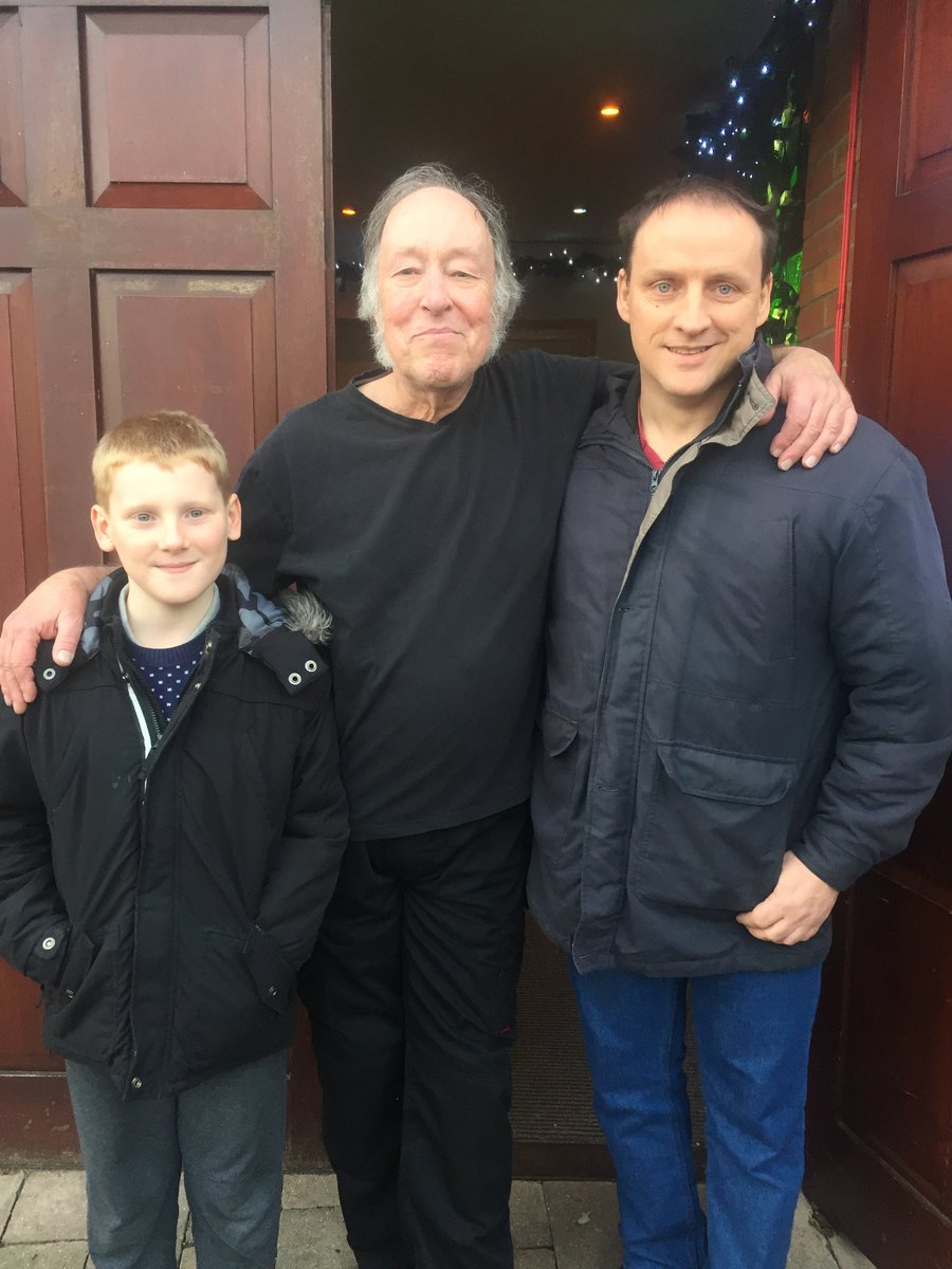 apollovs's tweet photo. Last year Mark Hobbs came and saw @GuySiner In A Christmas Carol, he was so impressed with the show that he wanted to be in @Voiceoftheshow1 next production. Tomorrow he does his last shows in #Pinocchio17 acting with Guy! https://t.co/vGCfvHgmOc