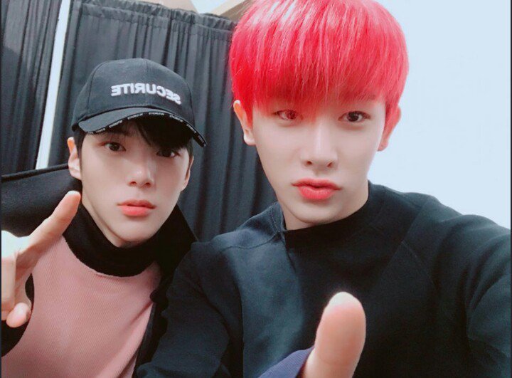 Minhyuk_My_Oppa's tweet image. This two pics are perfection 😍
Stay healthy @OfficialMonstaX ❤
Love you 😘
#MINHYUK #WONHO #MONSTA_X #MONBEBE #MONSTAX #MONSTAXで妄想 #handsome