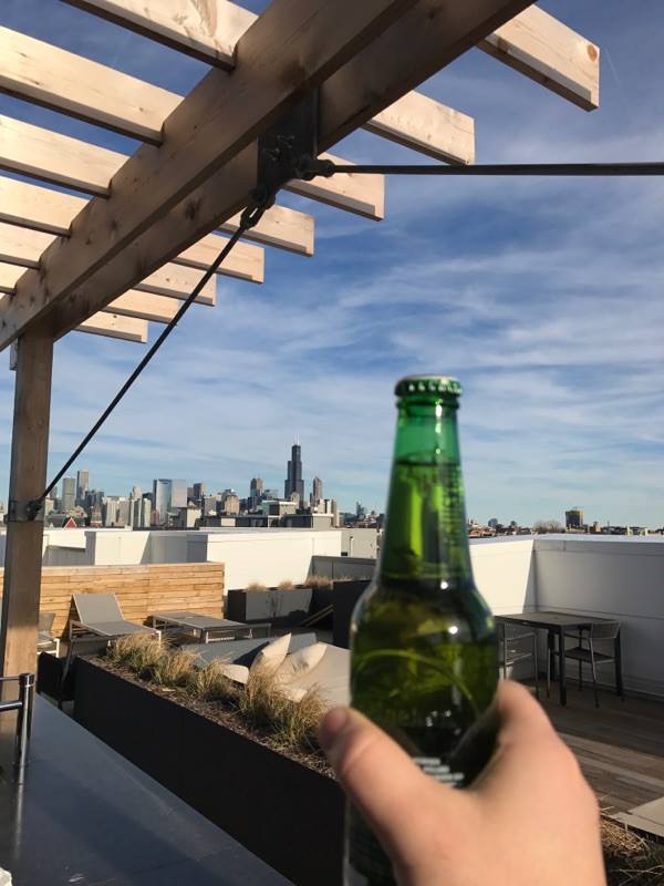 LuxeOnChicago's tweet photo. Throwback to the warm summer days on the rooftop! #tbt #155moredaystillsummer #luxeonchicago #luxuryliving #luxelife #rooftop #rooftops #chicagorooftops #chicagoliving #chicago #chicagowinters #itscold https://t.co/8qnQajTOZ5