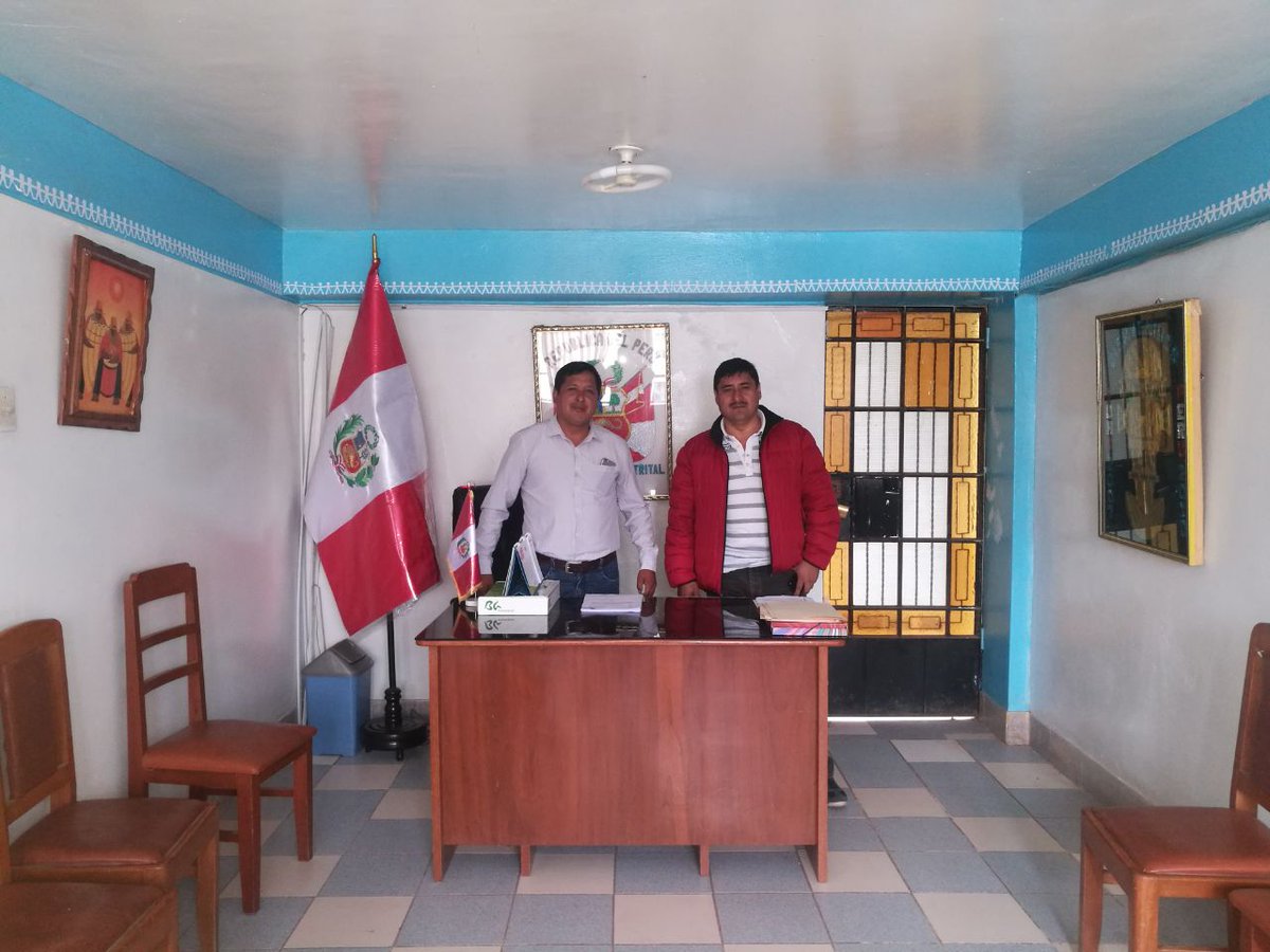 KonDalmiro's tweet photo. Nos trasladamos hasta la Municipalidad de #Tintay, en la provincia de Aymaraes donde nos recibió el alcalde, señor Jaime Ernesto Jiménez Caichihua para darnos los alcances del desarrollo de los proyectos y avances del saneamiento básico del distrito.
#Apurímac
#FPEnTodoElPerú https://t.co/5q5OPz1I4w